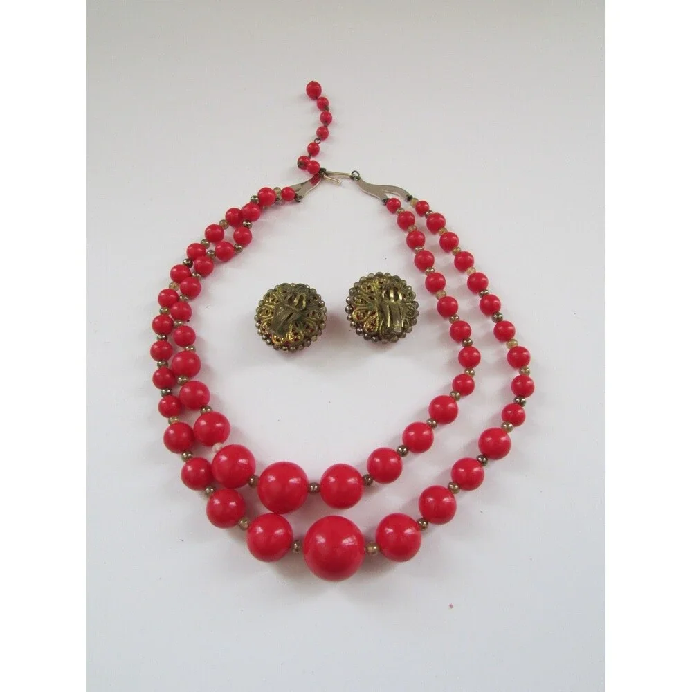 Vtg Japanese Red Double Row Beaded 18